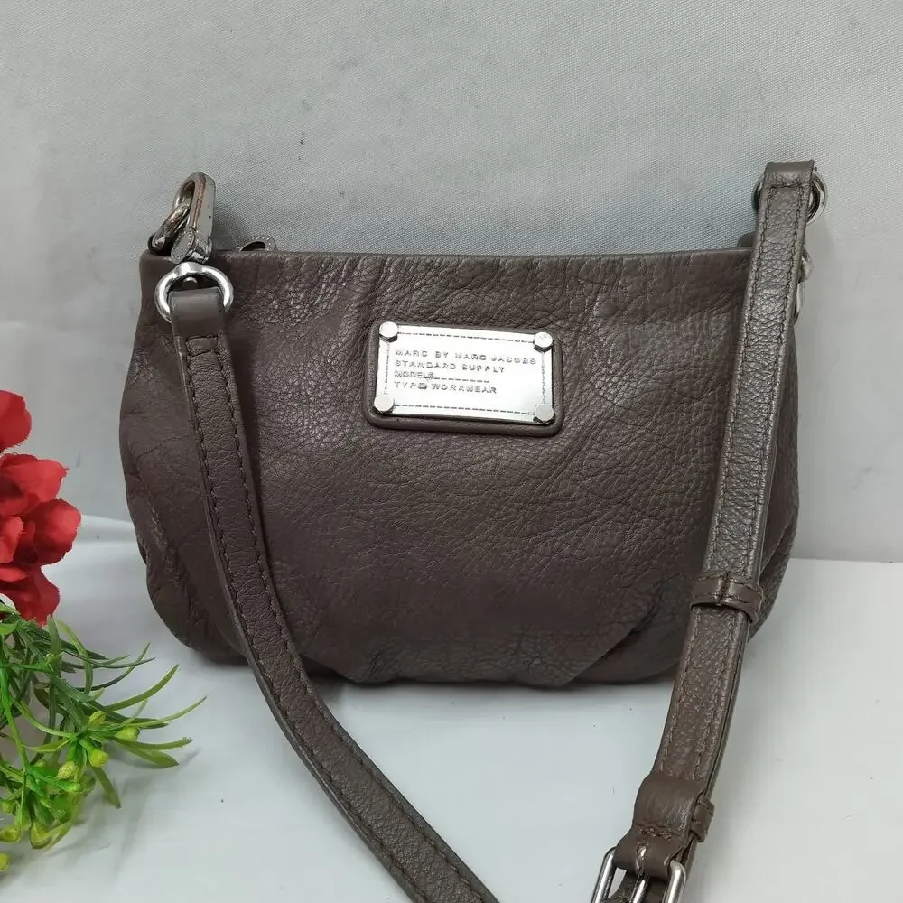 Marc by Marc Jacobs Gray Pebbled Leather Zipper Closure Crossbody Bag